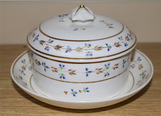 A Samson powder bowl and cover